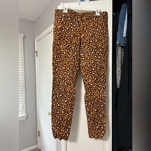 🐆Old Navy ankle pixie pants 🐆
